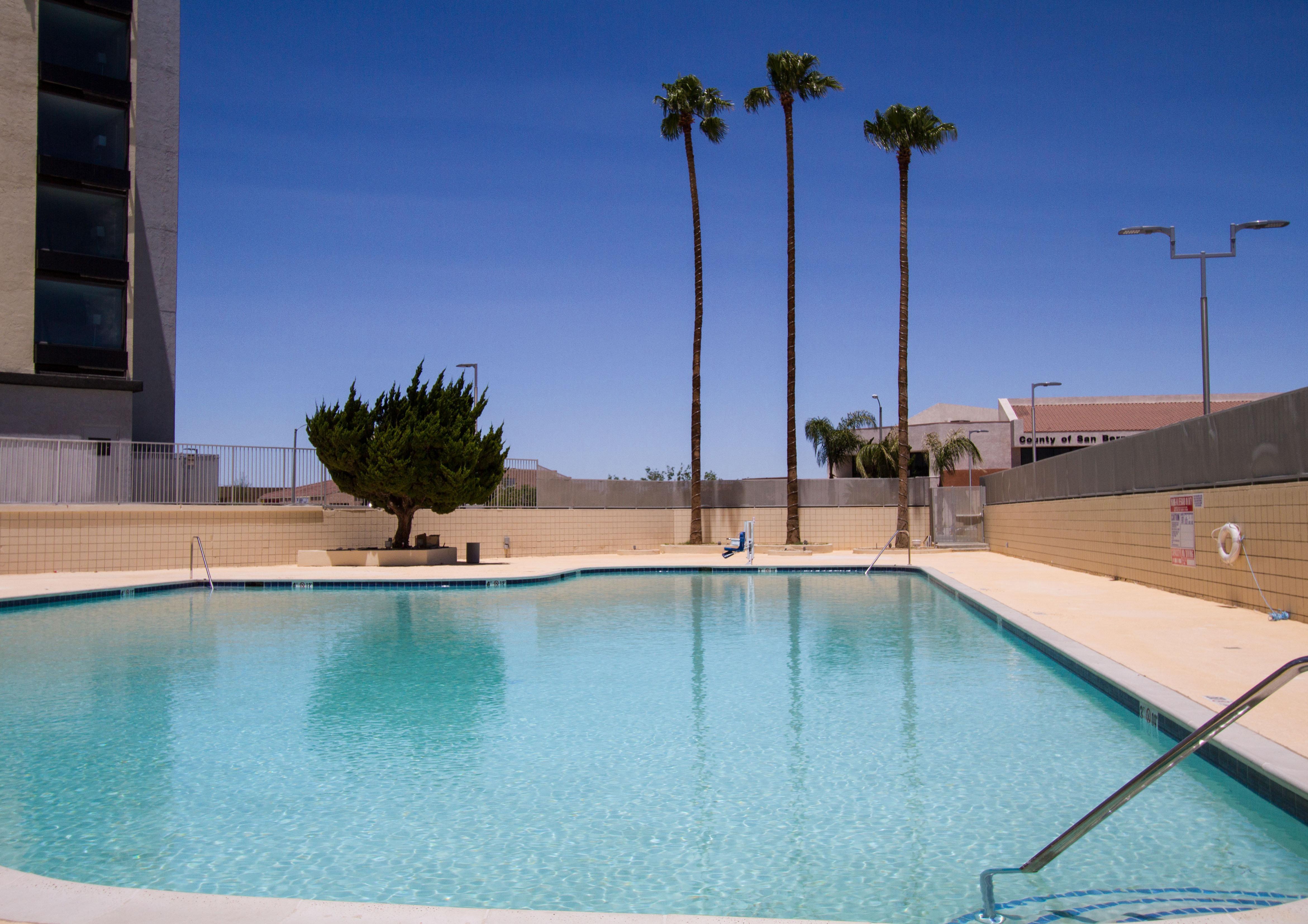 Holiday Inn Victorville By Ihg Extérieur photo