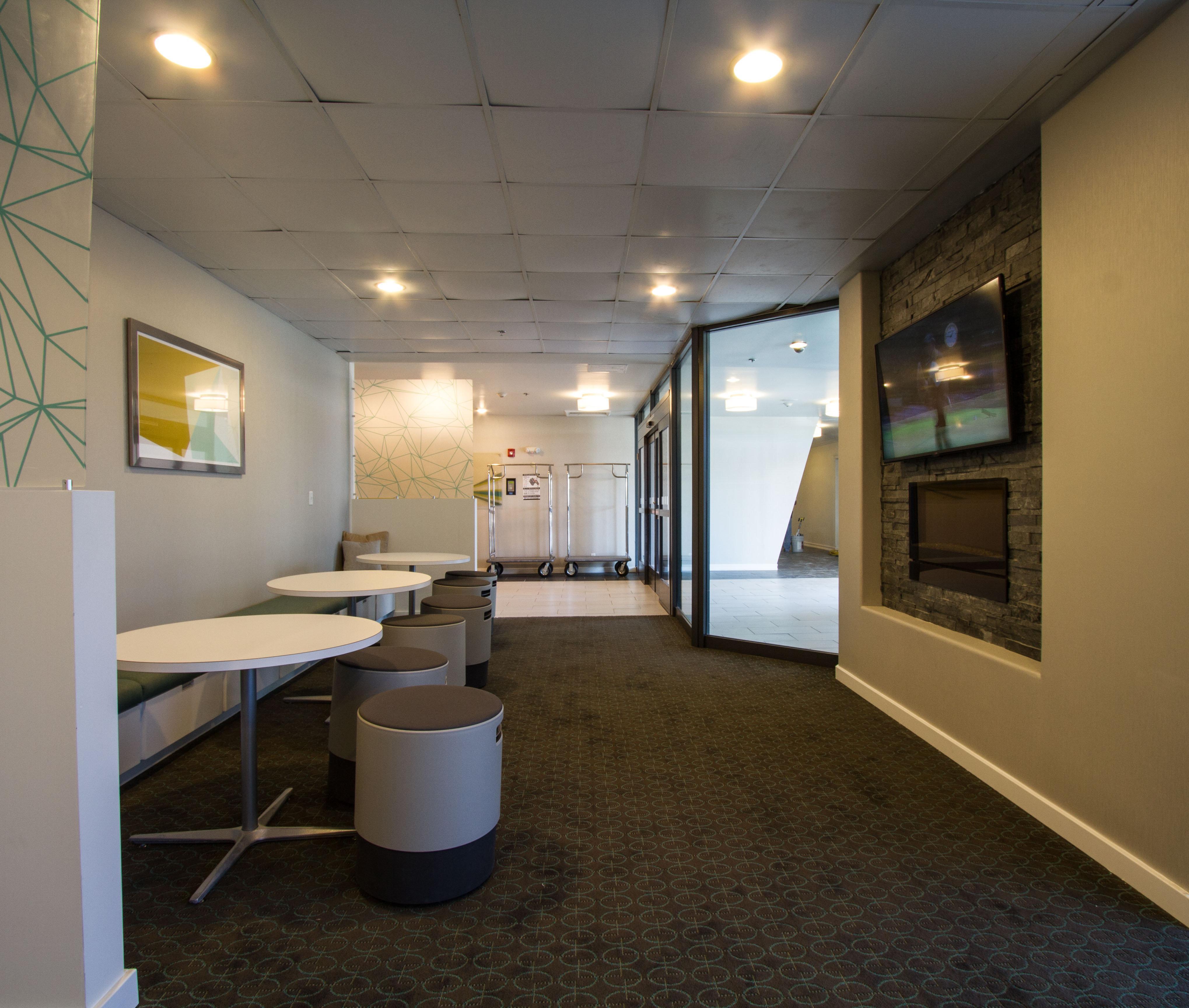 Holiday Inn Victorville By Ihg Extérieur photo